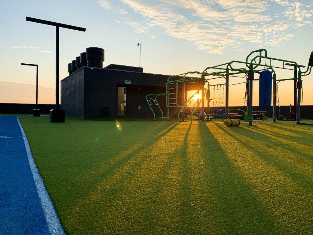 Lightweight Roof Artificial Turf for Commercial Green Spaces