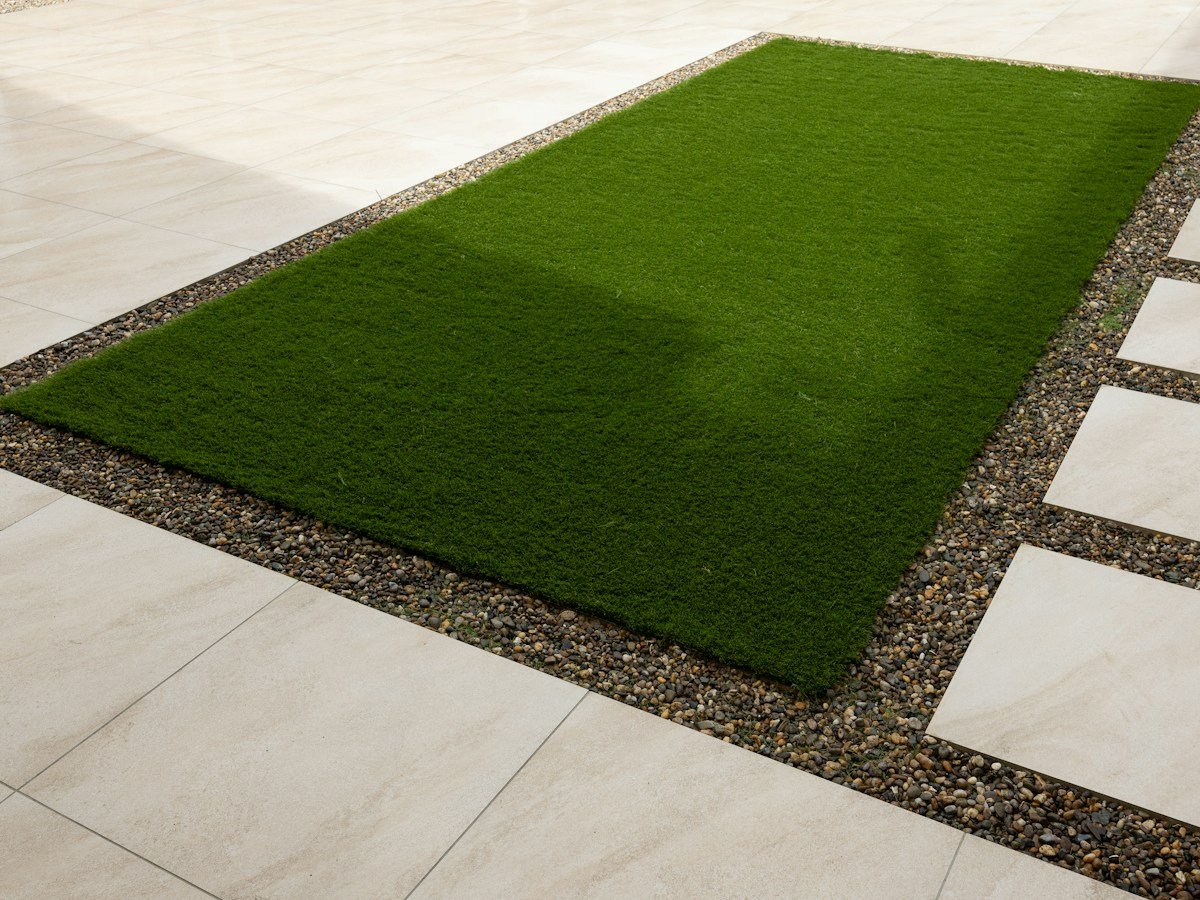 Leisure Artificial Grass for Garden, Backyard and Outdoor Relaxation Area