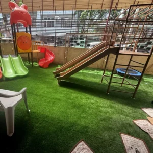Artificial Grass Lawn Natural Looking Surface Soft Touch PE Yarn Bulk Supply for Garden Landscaping