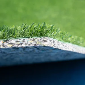 Cushioned Green Synthetic Grass for Rooftop Terrace High Resilience Artificial Turf with Integrated Padding