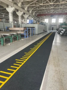 Eco-Friendly Fireproof Soft 20mm Pile Height Artificial Grass Turf with Custom Logo for Gym Use