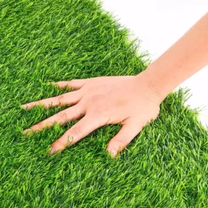 High-Density Outdoor Artificial Grass Tile for Soccer Pitches, Putting Greens and Backyards