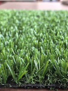 Low Maintenance Weather Resistant Outdoor Decorative Turf Grass Carpet Rolls Landscape Artificial Grass