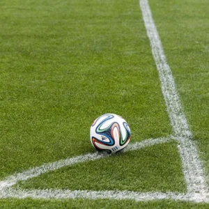 Outdoor UV Resistant PE PP 50mm Green Artificial Grass Sports Flooring Football Pitch Soccer Field
