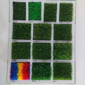 PE Green Artificial Grass Carpet for Football Field 30mm Pile Height 2m Width