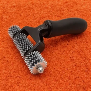 Spiked Seam Roller for Carpet and Padel Court Turf Installation with Ergonomic Non-Slip Handle and Metal Gear